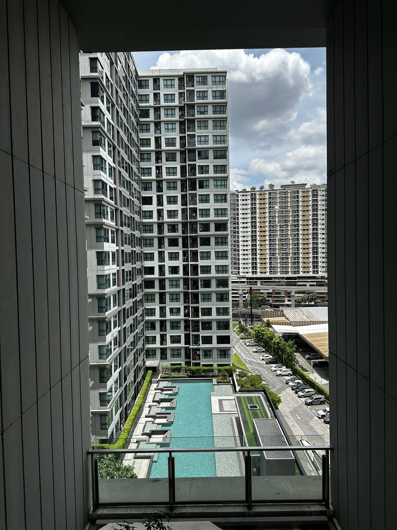 The Base แจ้งวัฒนะ — photo 8